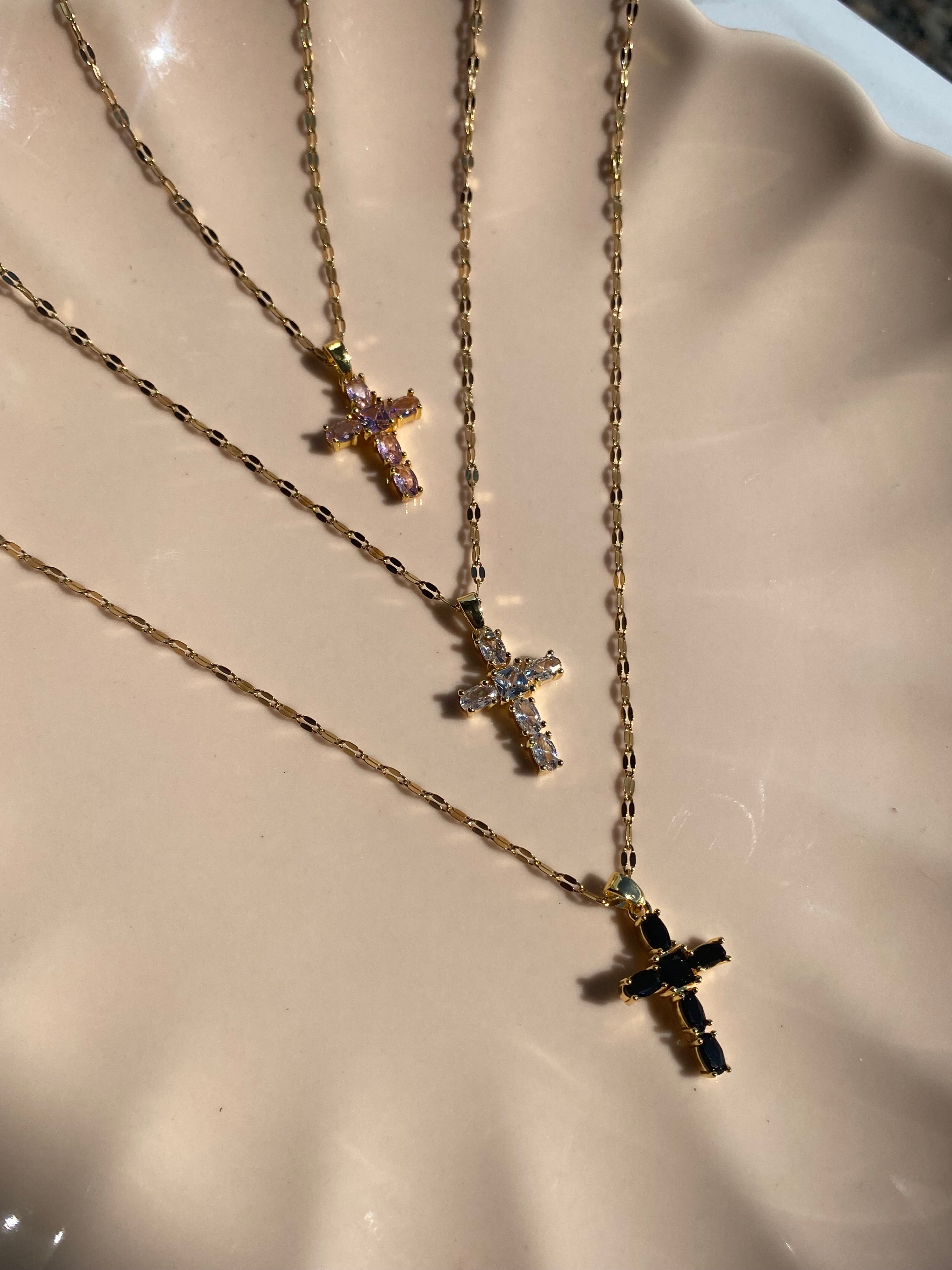 Collier croix Résilience