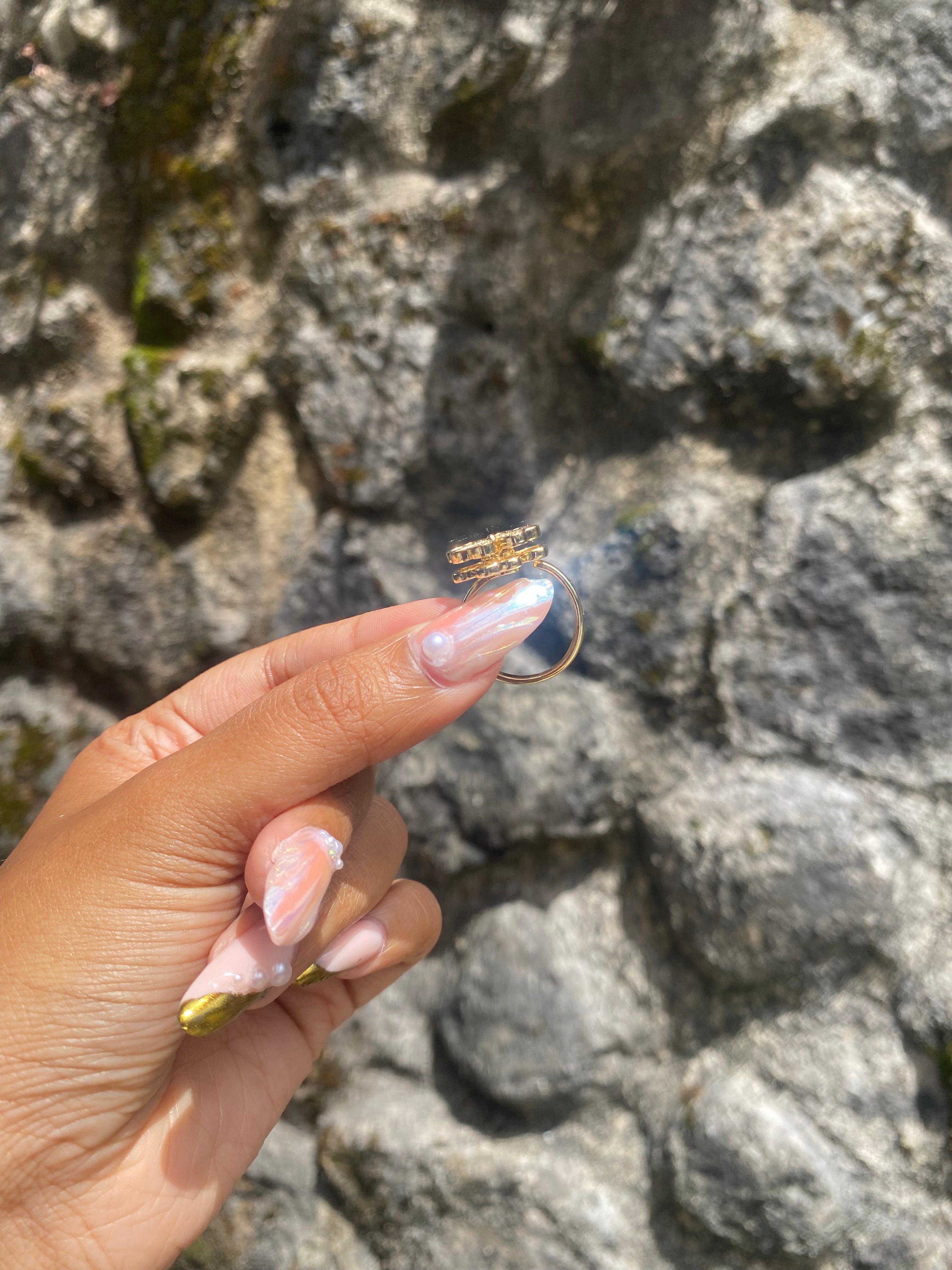 Bague trèfle ajustable